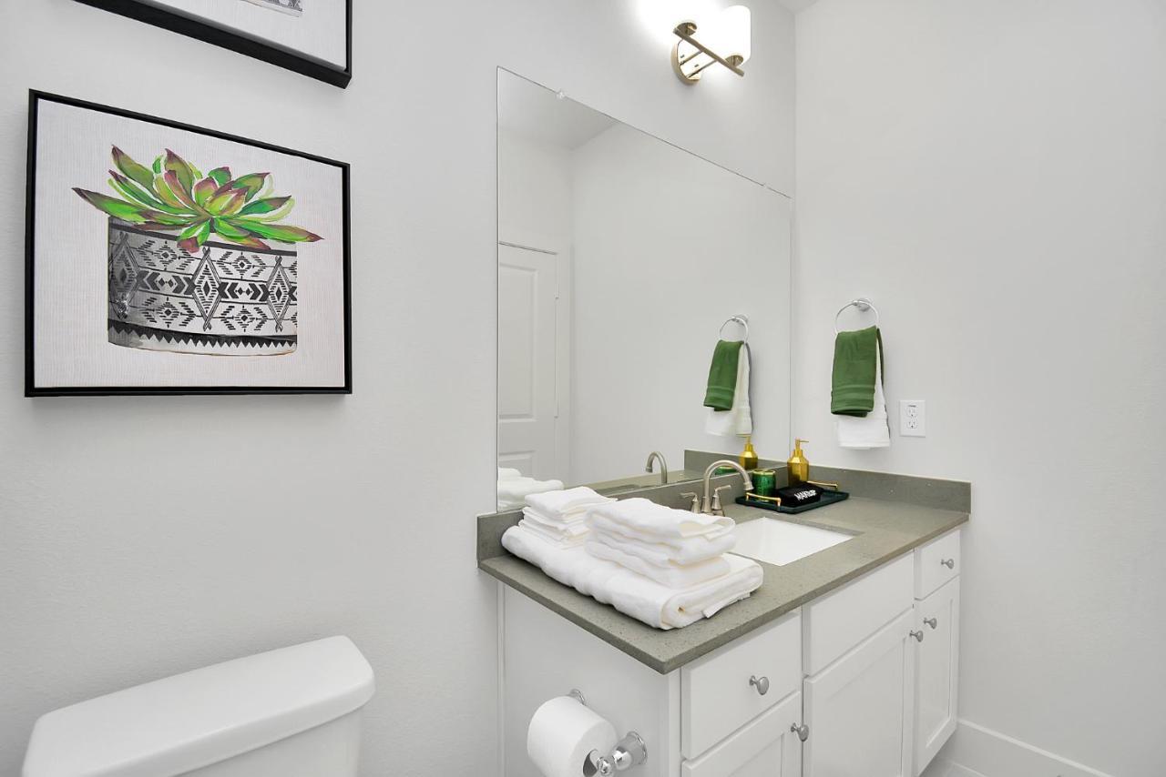 Emerald Palace - New, Modern 3Br Townhome Close To Downtown, Nrg, Med Ctr Houston Exterior foto